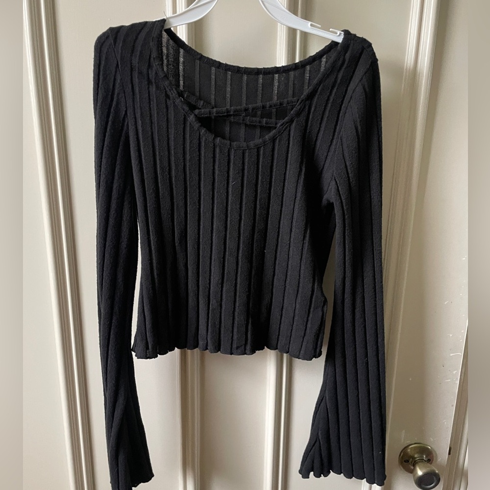 Long Sleeve Semi- Loose Fitted Shirt With Cross Neck Detail
